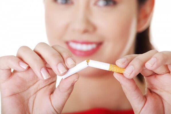 Přestat kouřit zbaví muže problémů s potencí