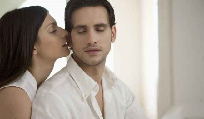 lehké doteky vzrušující muže